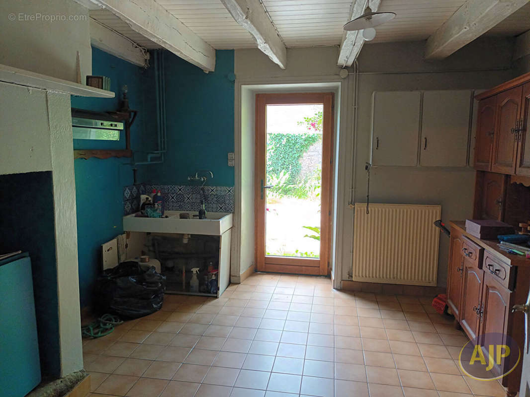 Maison à MOLAC