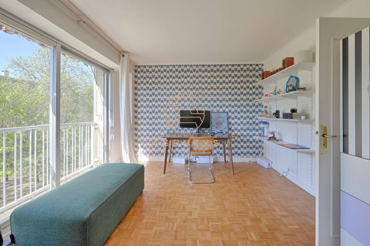 Appartement à SAINT-MAUR-DES-FOSSES