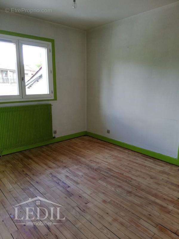 Appartement à LAYRAC