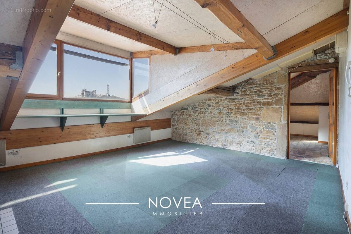 Appartement à LYON-1E