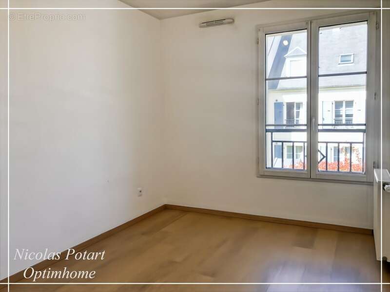 Appartement à LA CHAPELLE-EN-SERVAL