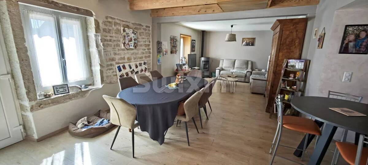 Maison à TAVAUX