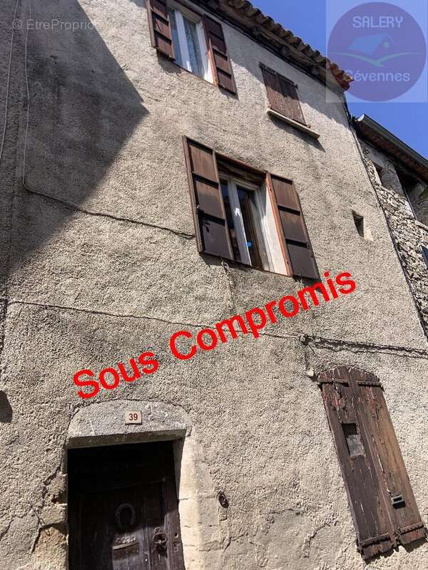 Maison à CROS