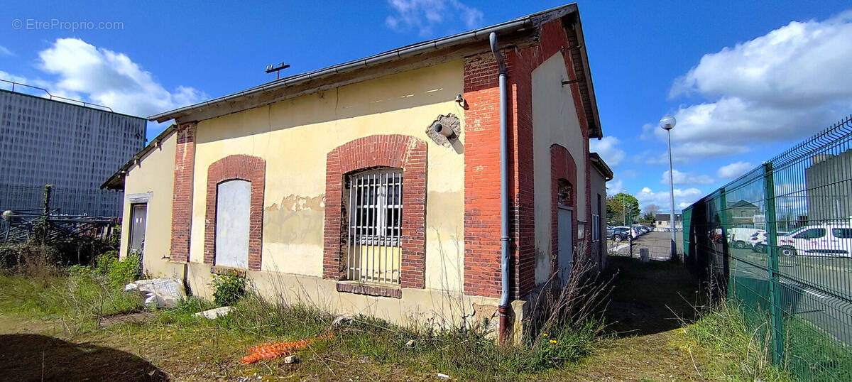 Maison à COURVILLE-SUR-EURE