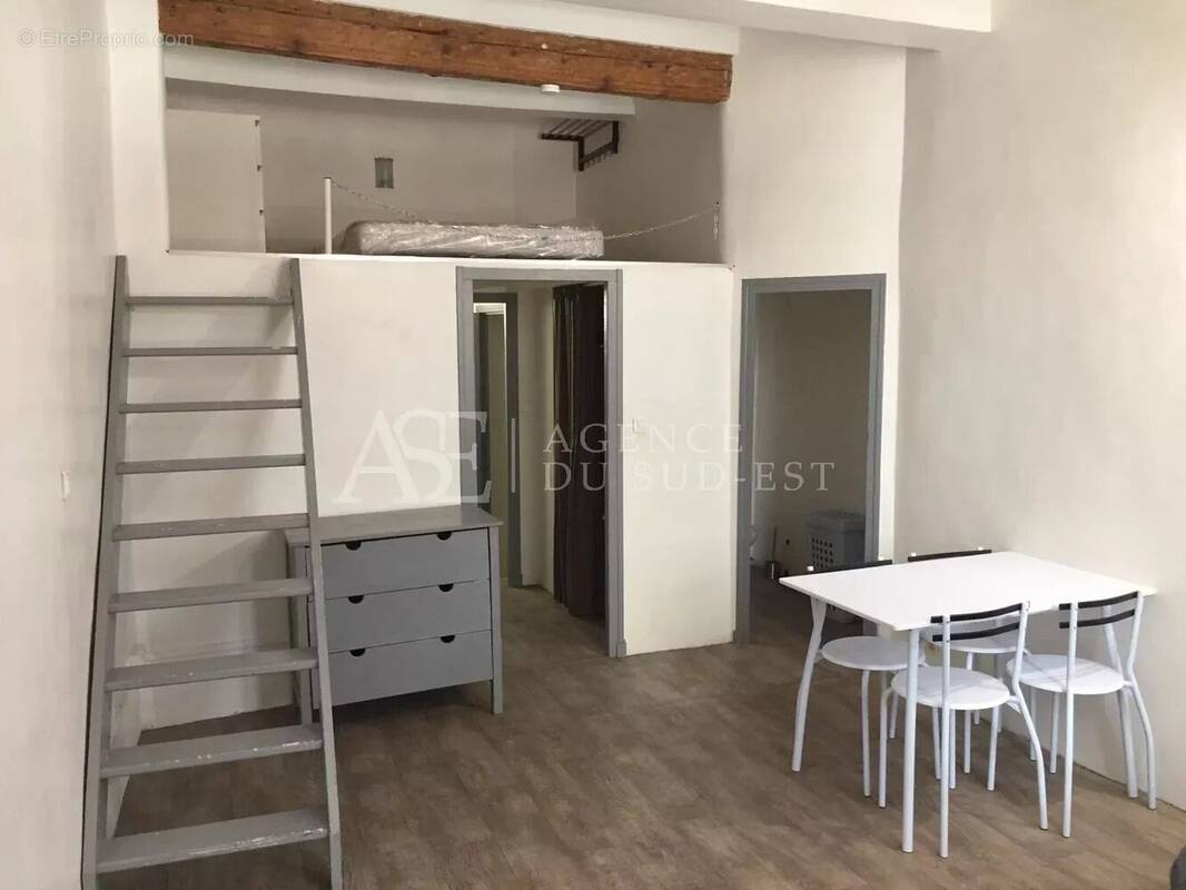 Appartement à AIX-EN-PROVENCE