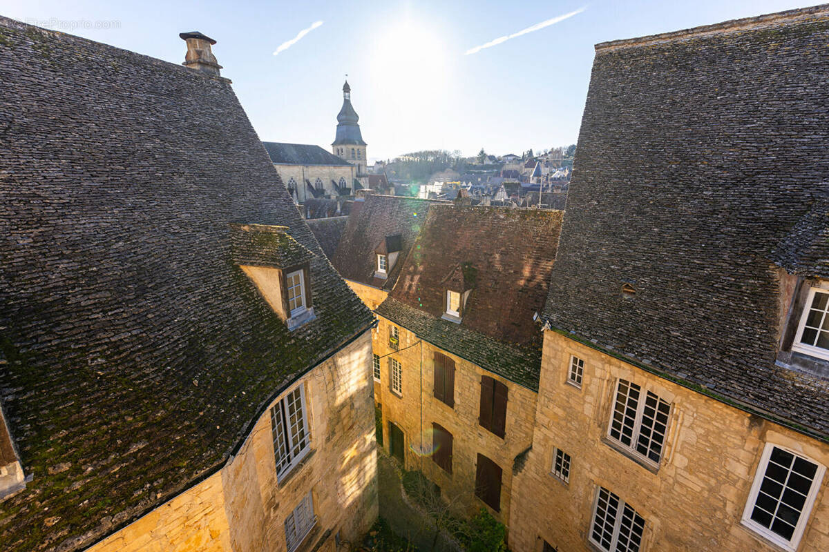 Appartement à SARLAT-LA-CANEDA