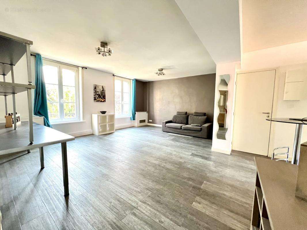 Appartement à LA MADELEINE