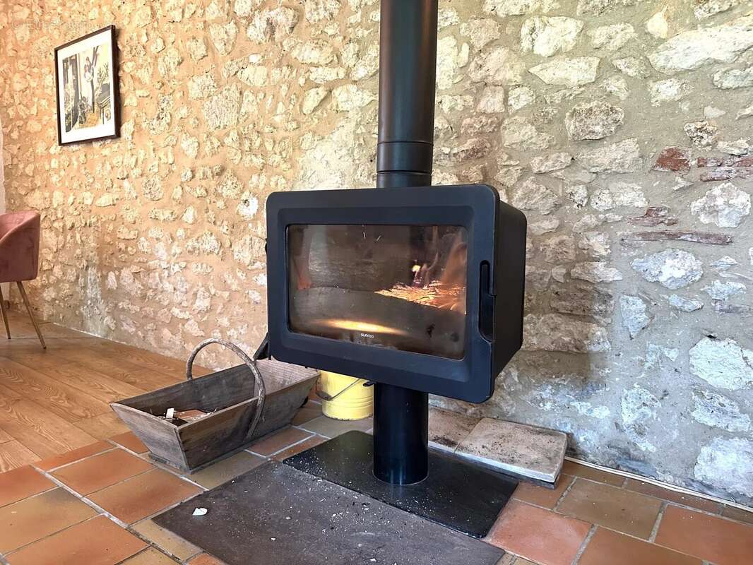 Maison à PINEUILH