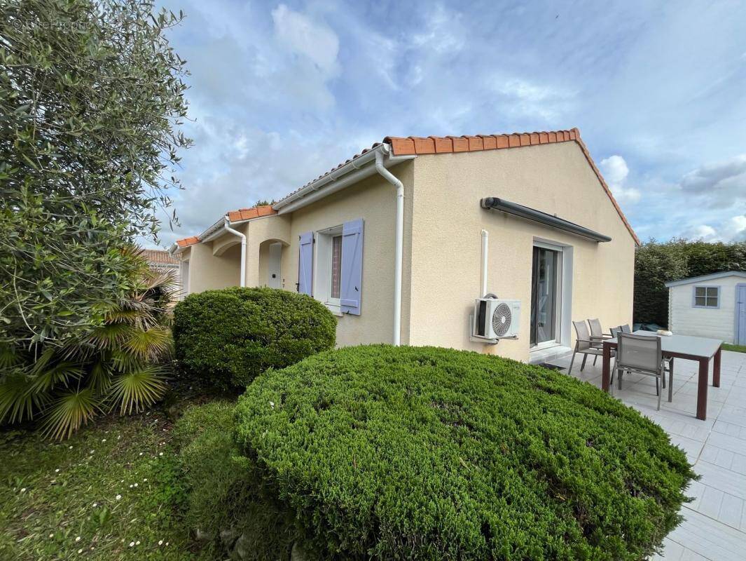 Maison à IZON