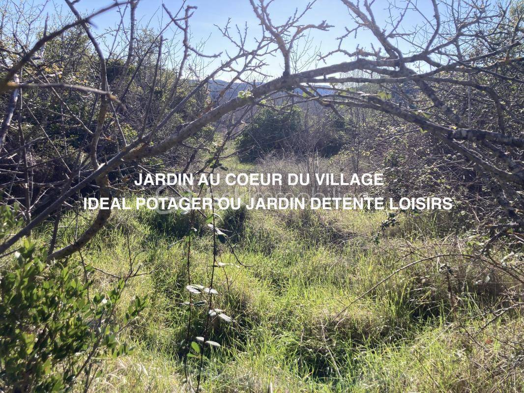 Terrain à AMPUS