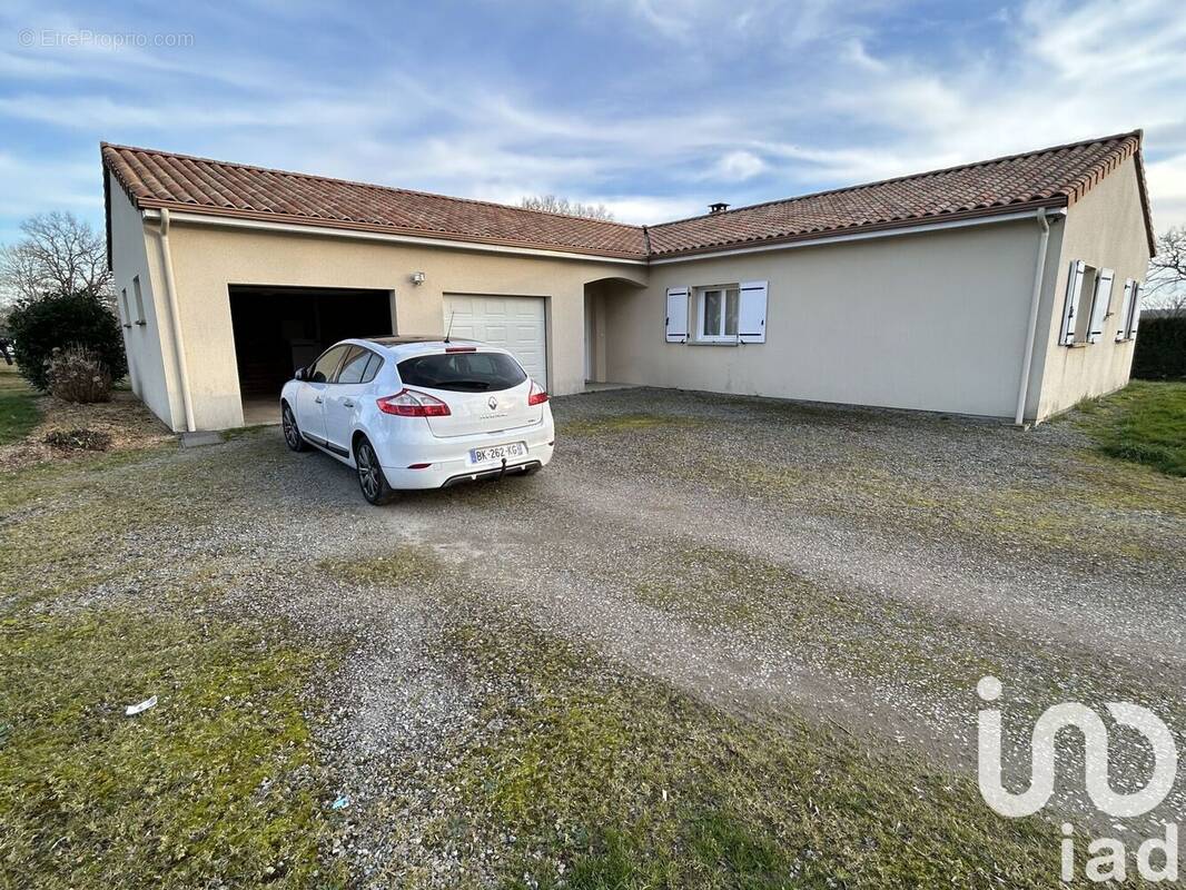 Photo 1 - Maison à CROMAC