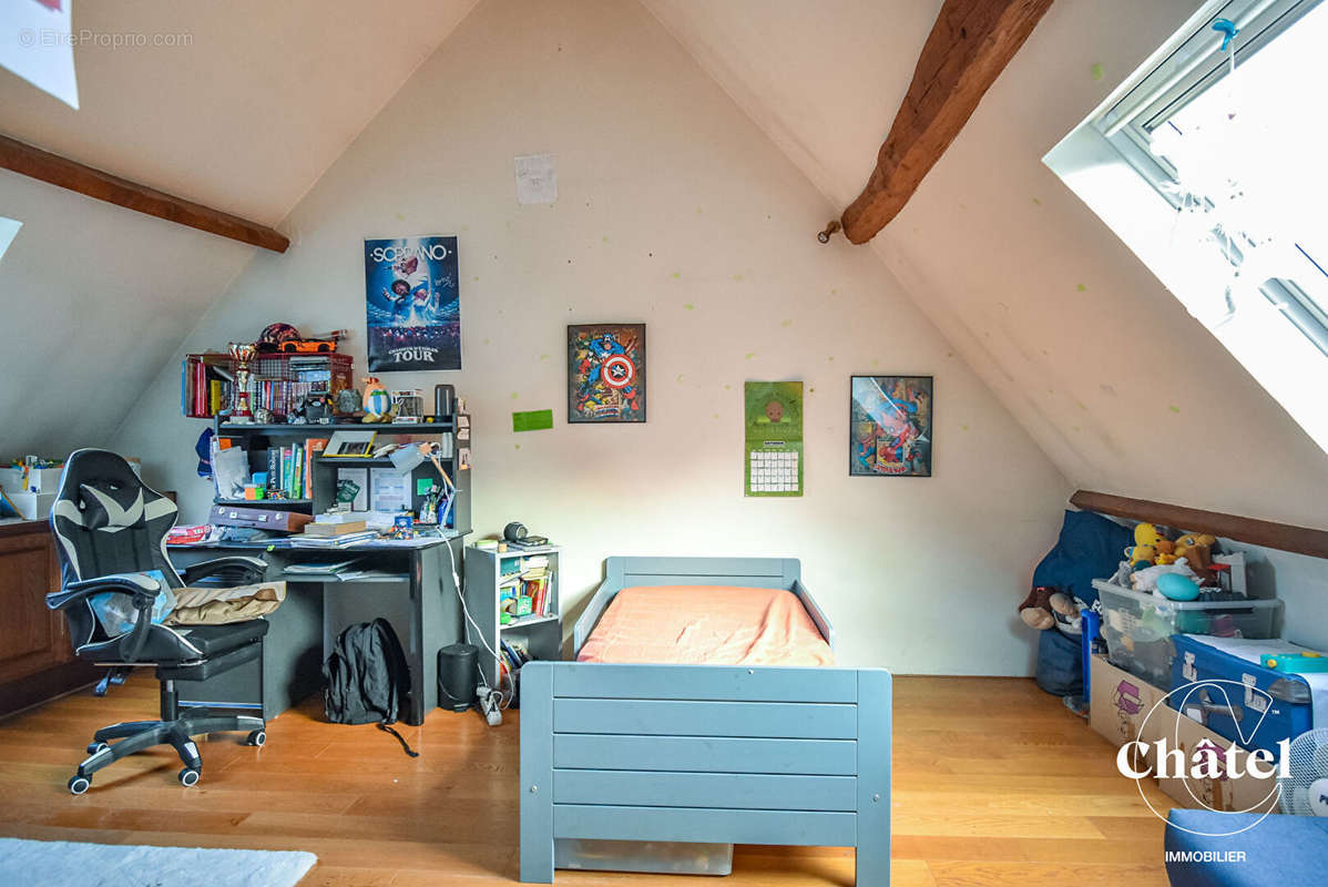 Maison à LA CHAPELLE-EN-SERVAL
