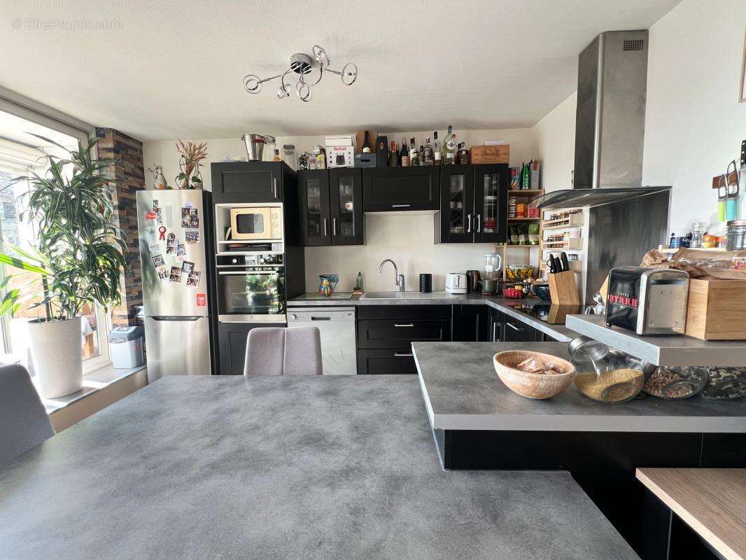 Appartement à LYON-9E