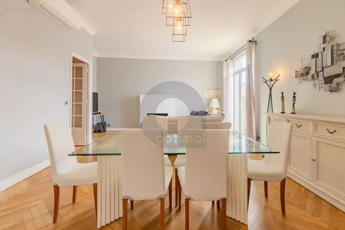 Appartement à MENTON