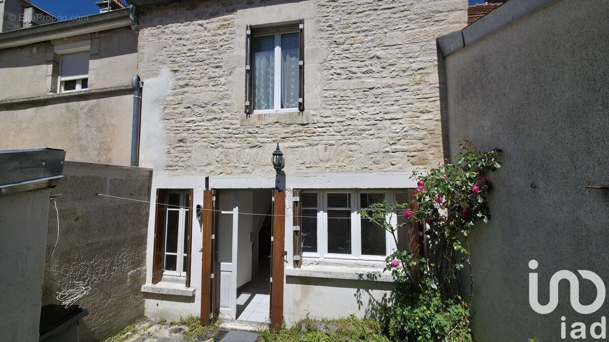 Photo 1 - Maison à ARC-EN-BARROIS