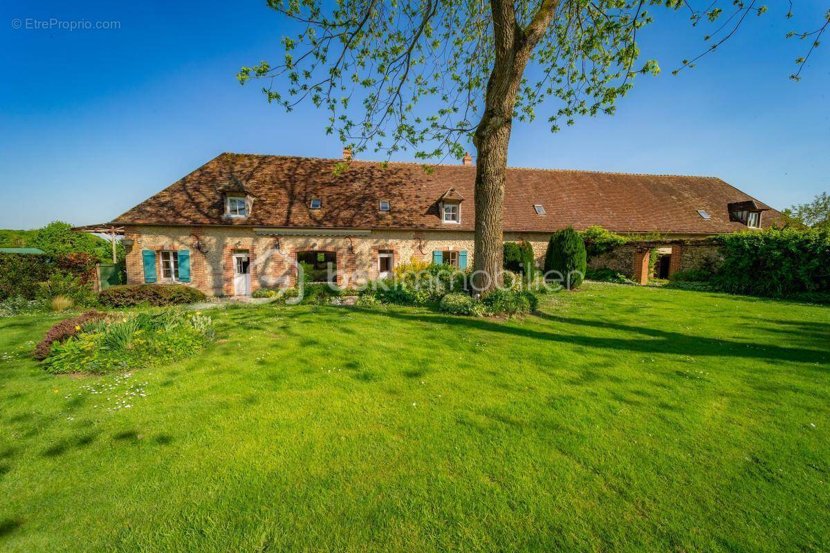 Maison à CHAUMONT-EN-VEXIN