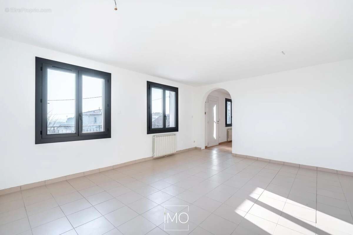 Appartement à LUCENAY