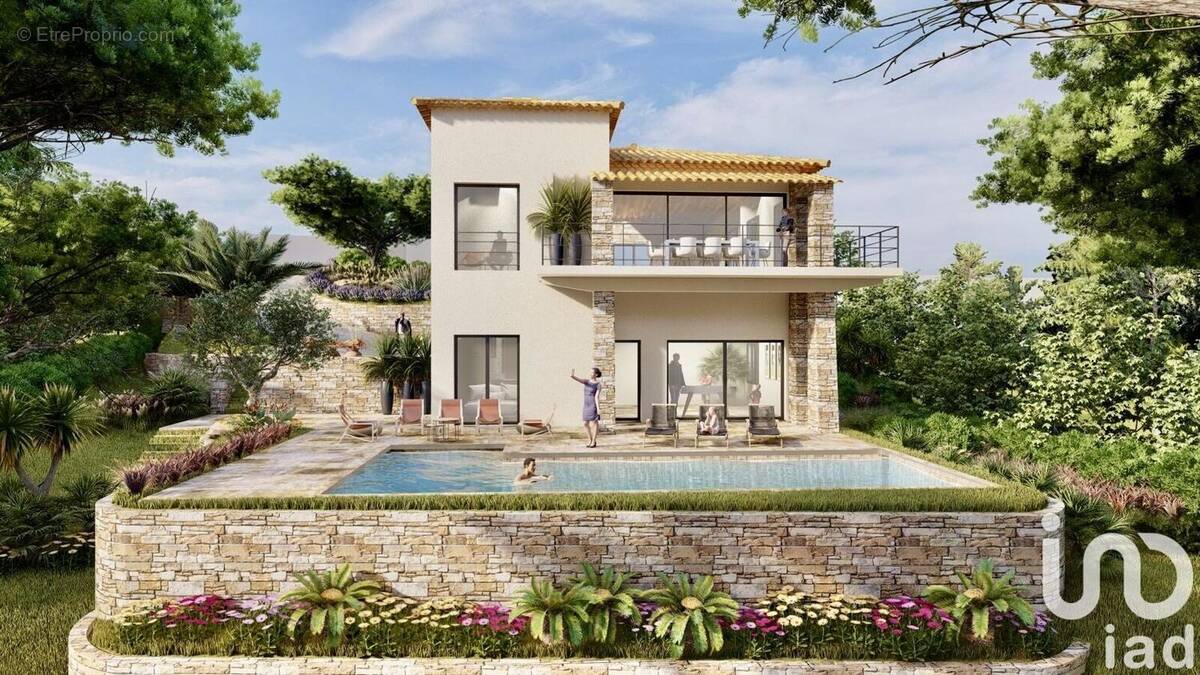 Photo 1 - Maison à ROQUEBRUNE-SUR-ARGENS