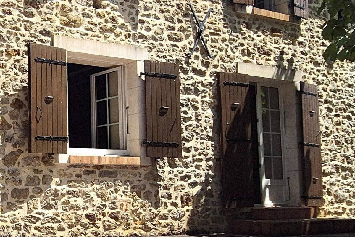 Photo 1 - Maison à LE GIVRE