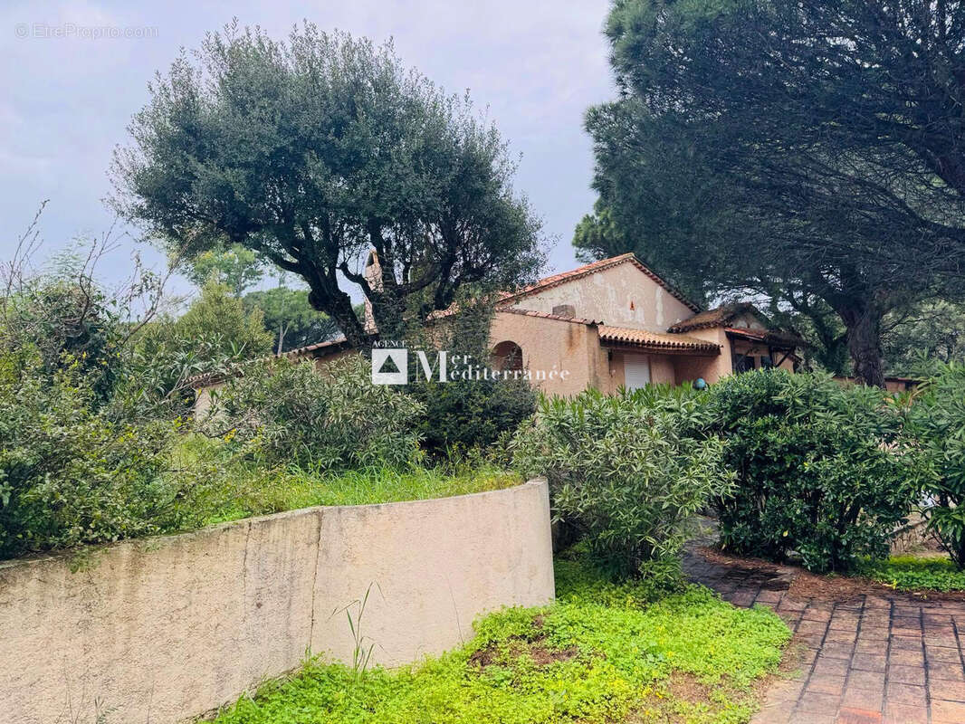 Maison à GRIMAUD