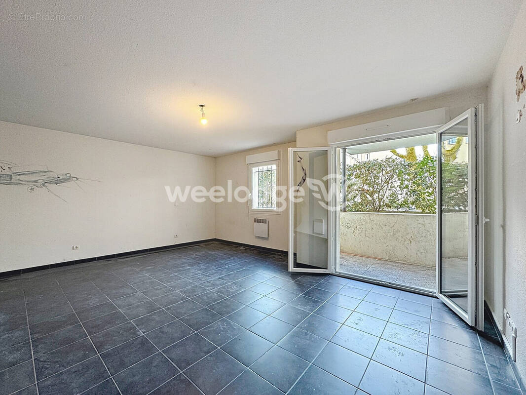 Appartement à CHANTELOUP-LES-VIGNES