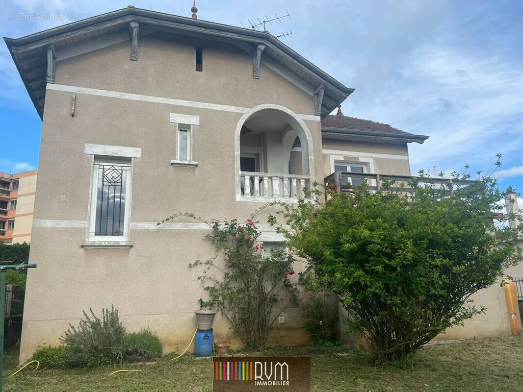 Maison à COLIGNY
