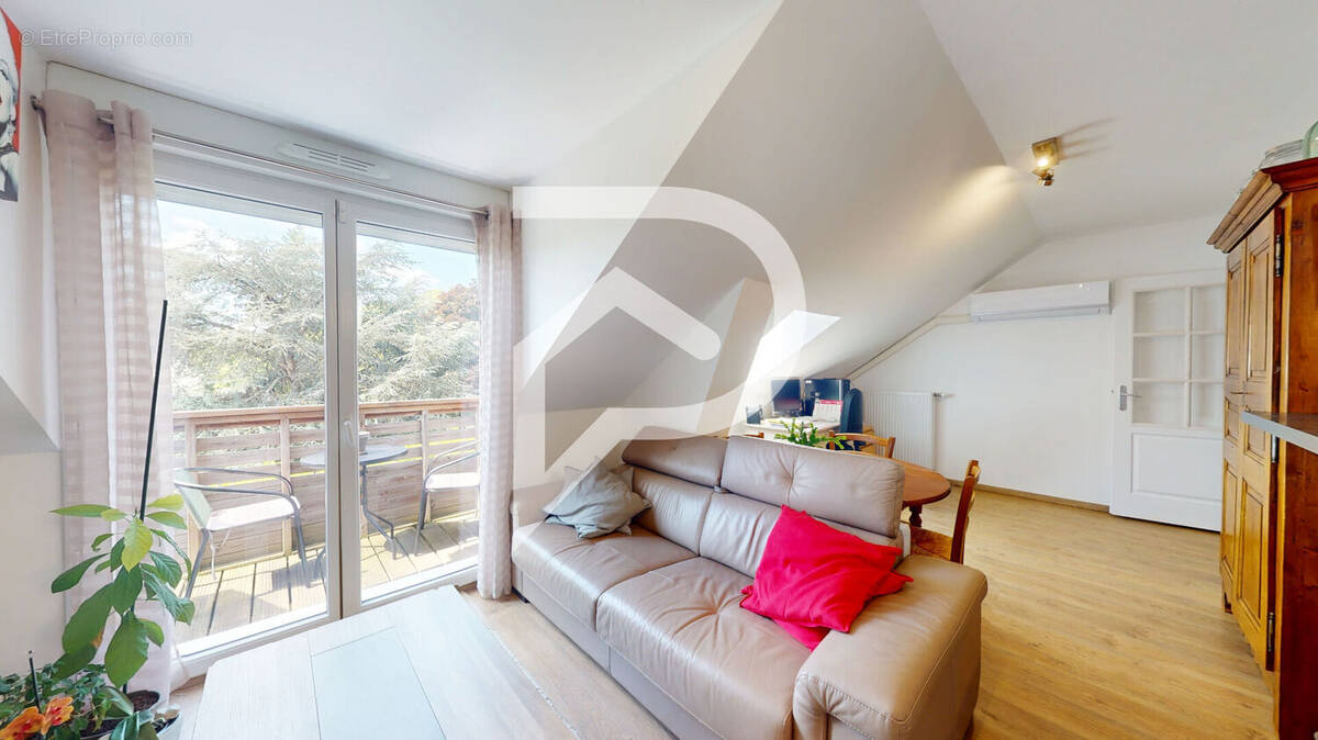 Appartement à CERNY