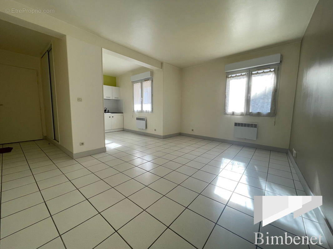 Appartement à SAINT-JEAN-DE-LA-RUELLE