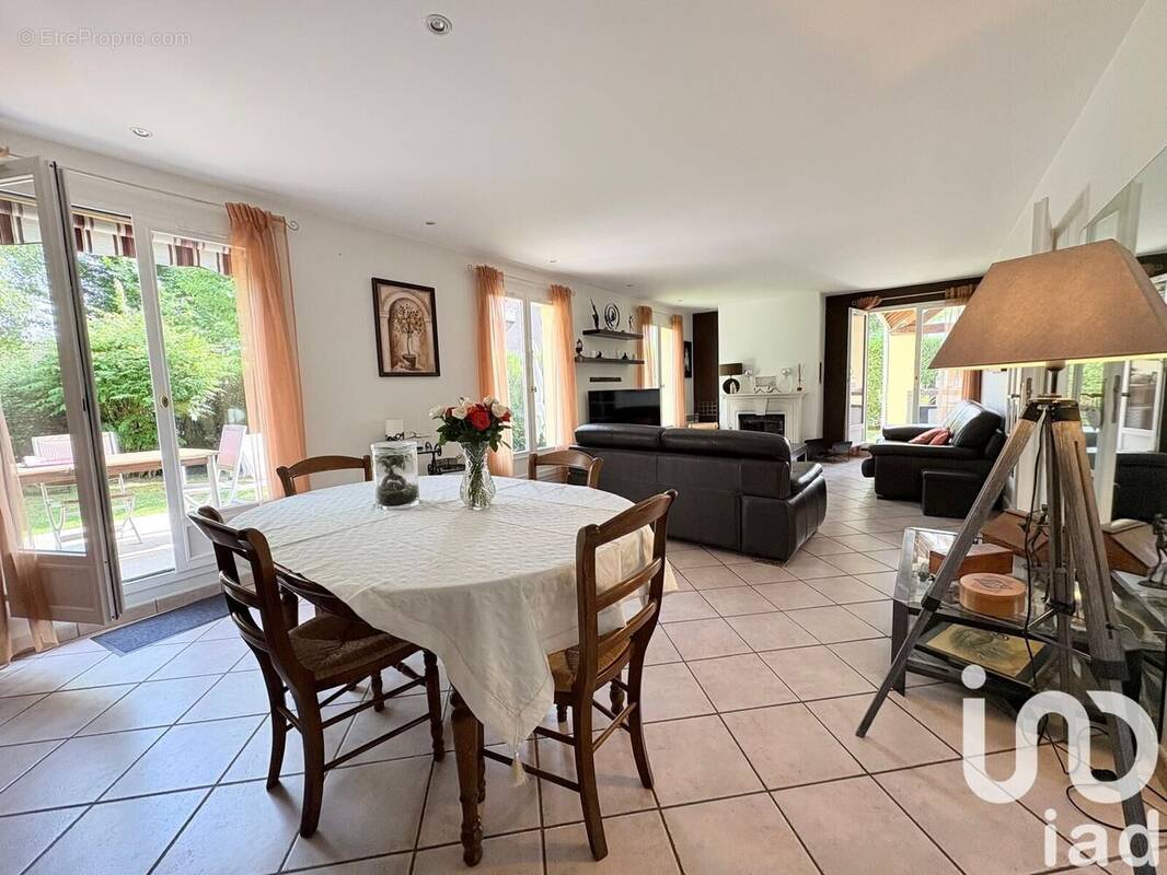 Photo 1 - Maison à MAROLLES-EN-BRIE
