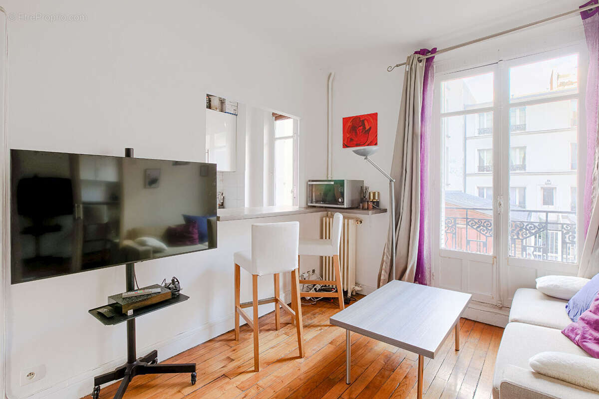 Appartement à PARIS-20E