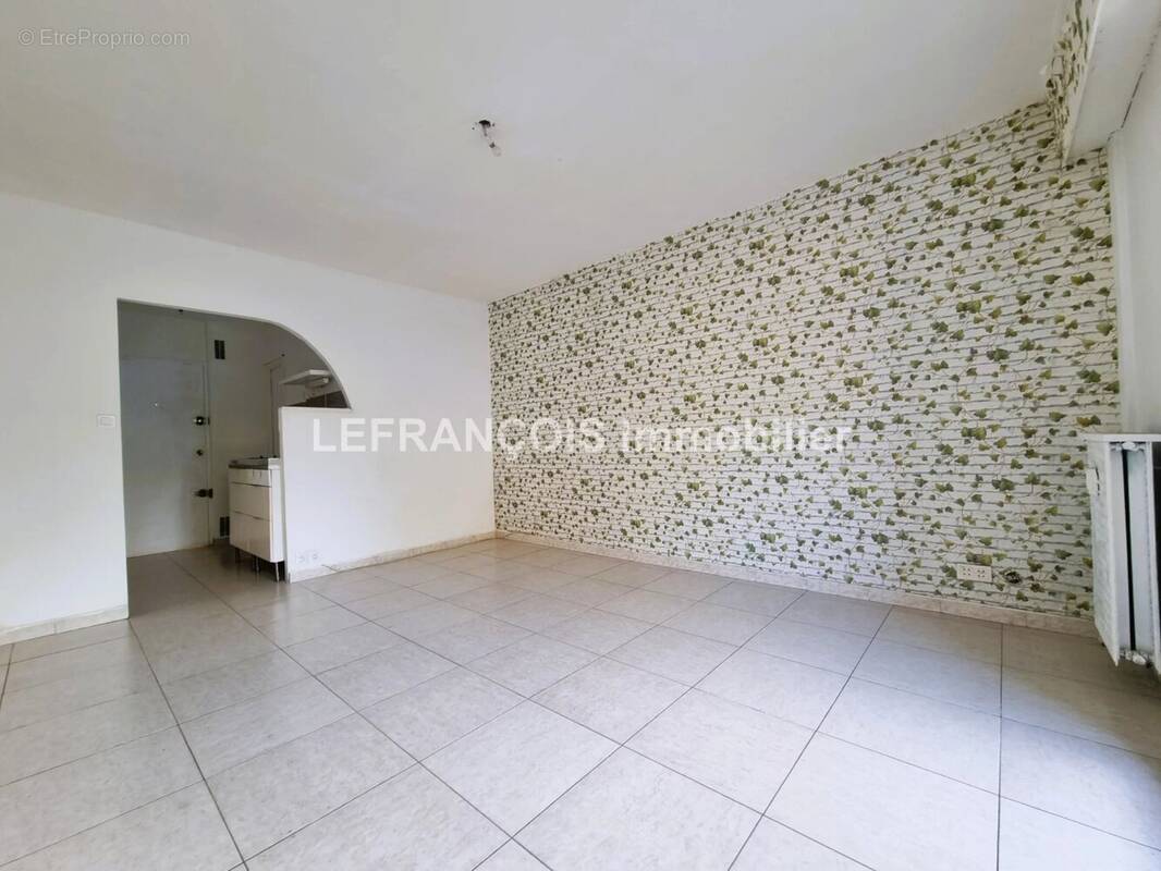 Appartement à PEYMEINADE