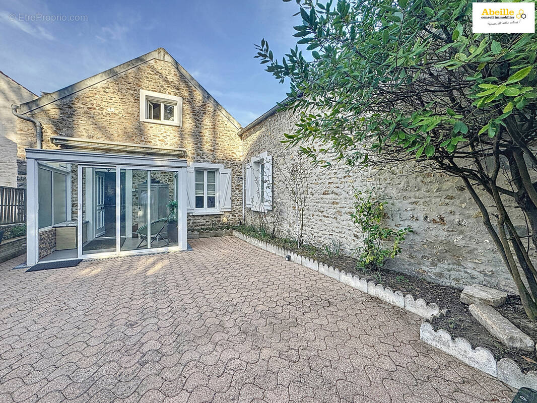 Maison à SAINT-CHERON