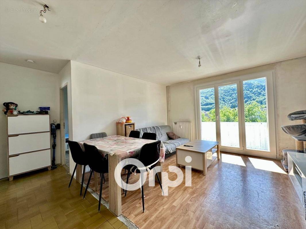 Appartement à VILLARD-BONNOT