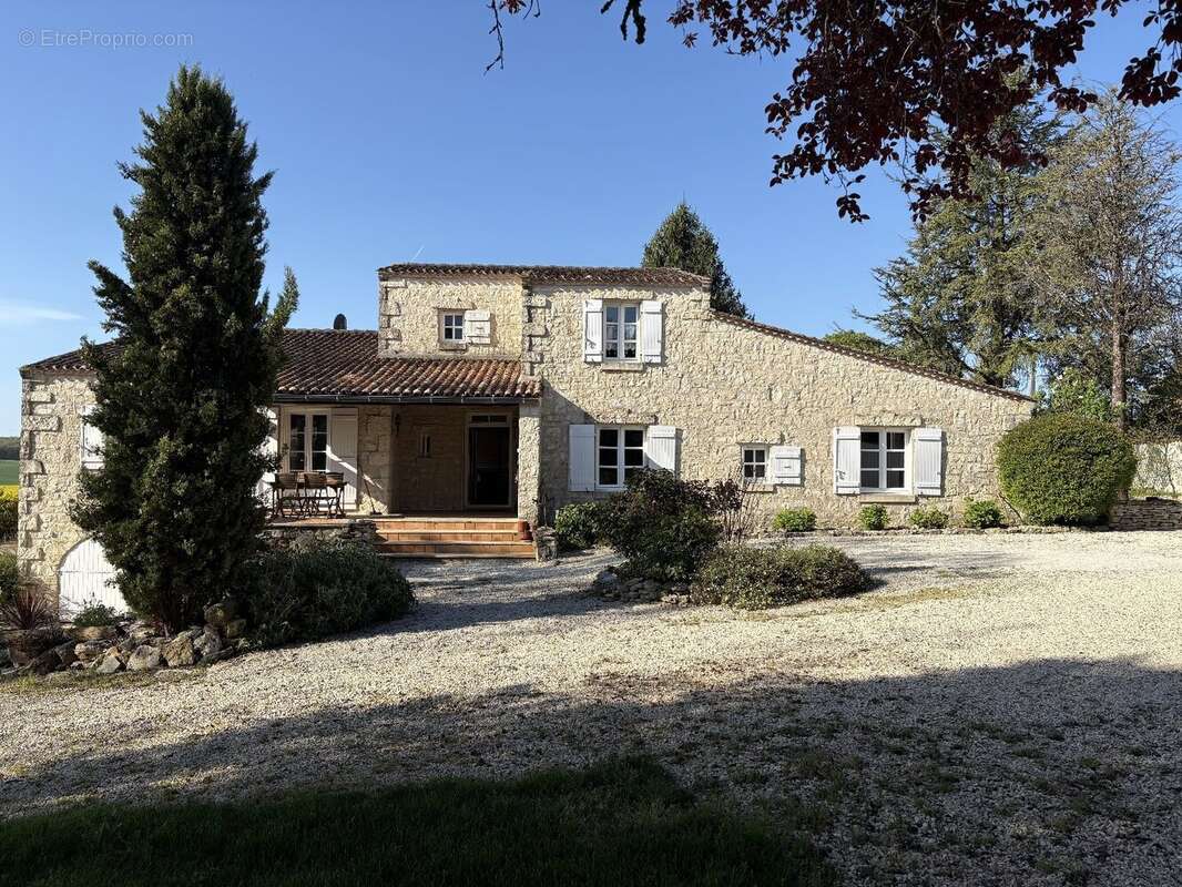 Maison à ROUILLAC