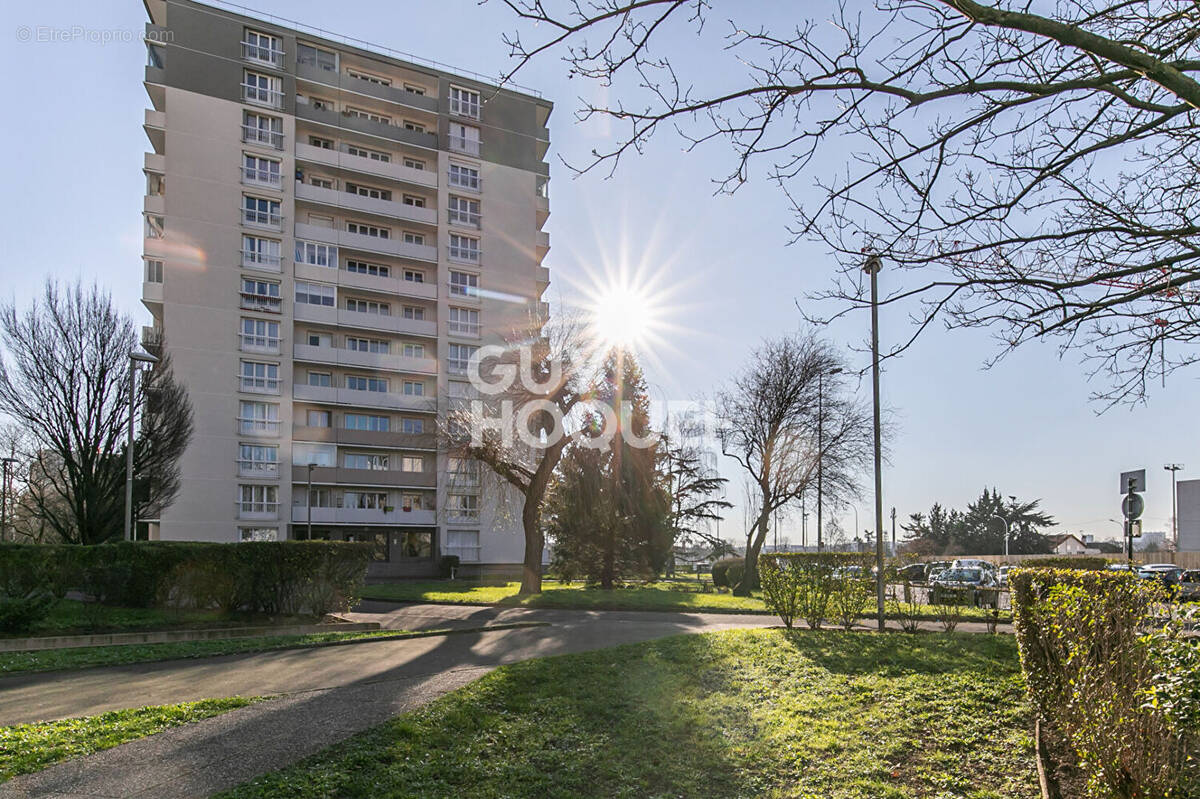 Appartement à NEUILLY-SUR-MARNE