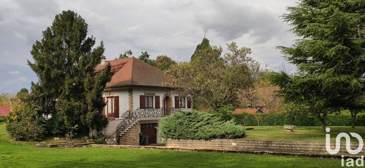 Photo 1 - Maison à SAINT-SIMEON-DE-BRESSIEUX