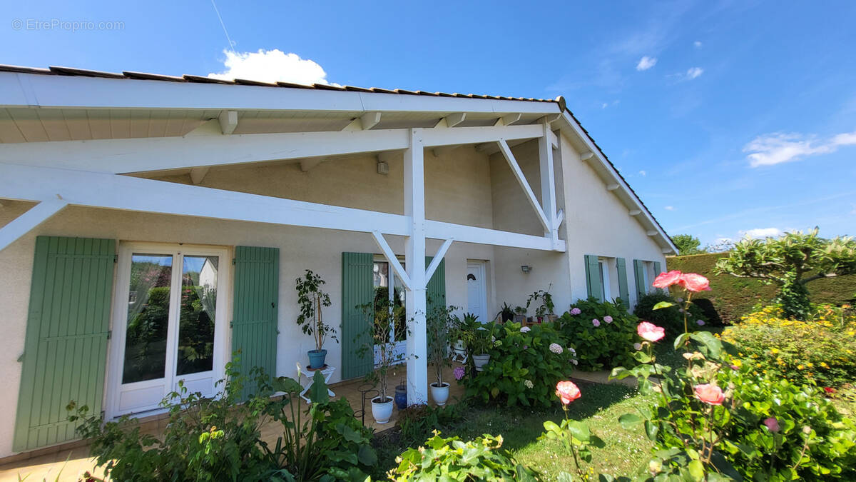 Maison à SAINT-ANDRE-DE-CUBZAC