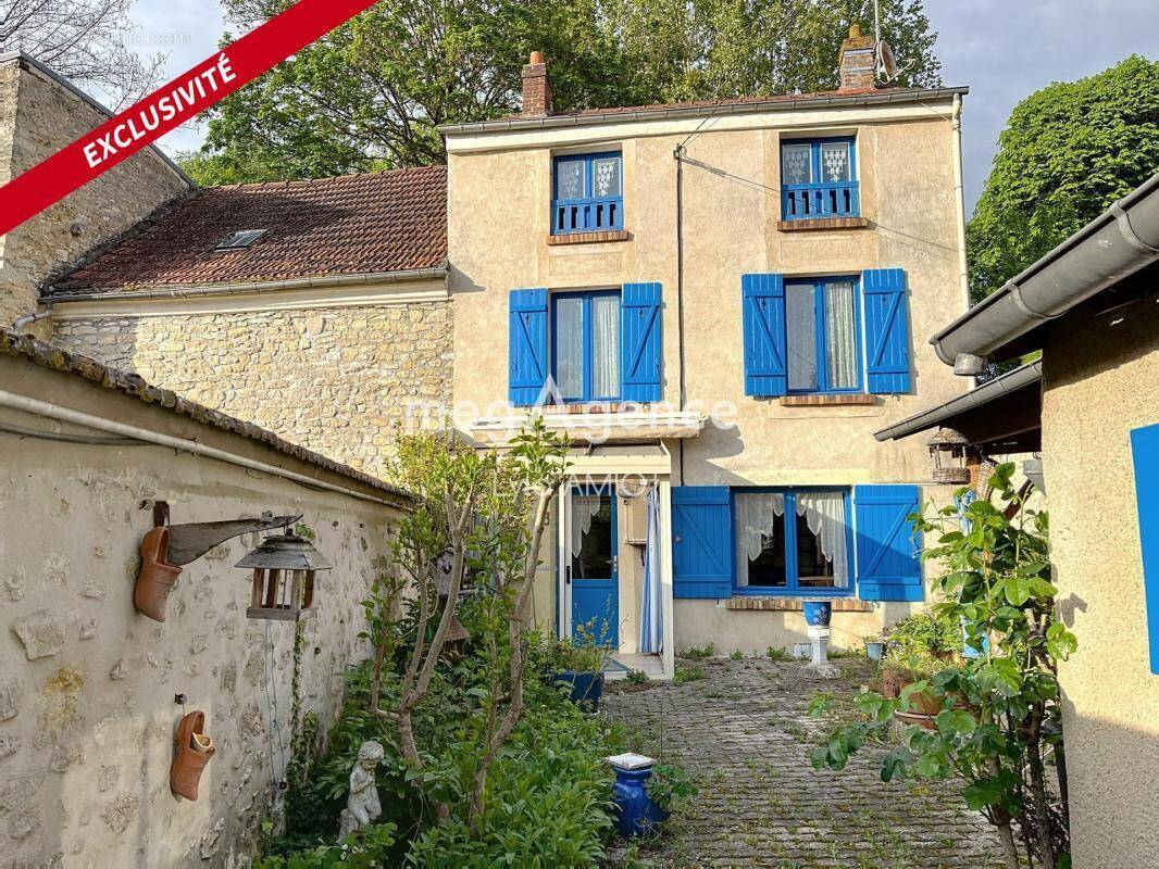 Maison à GAILLON-SUR-MONTCIENT