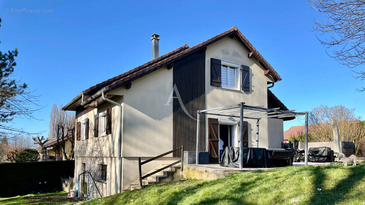 Maison à VITTEL