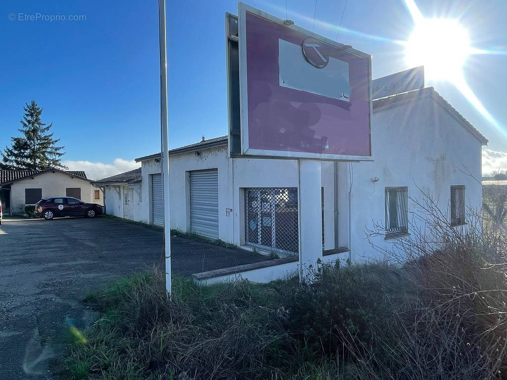 Autre à PORT-SAINTE-MARIE