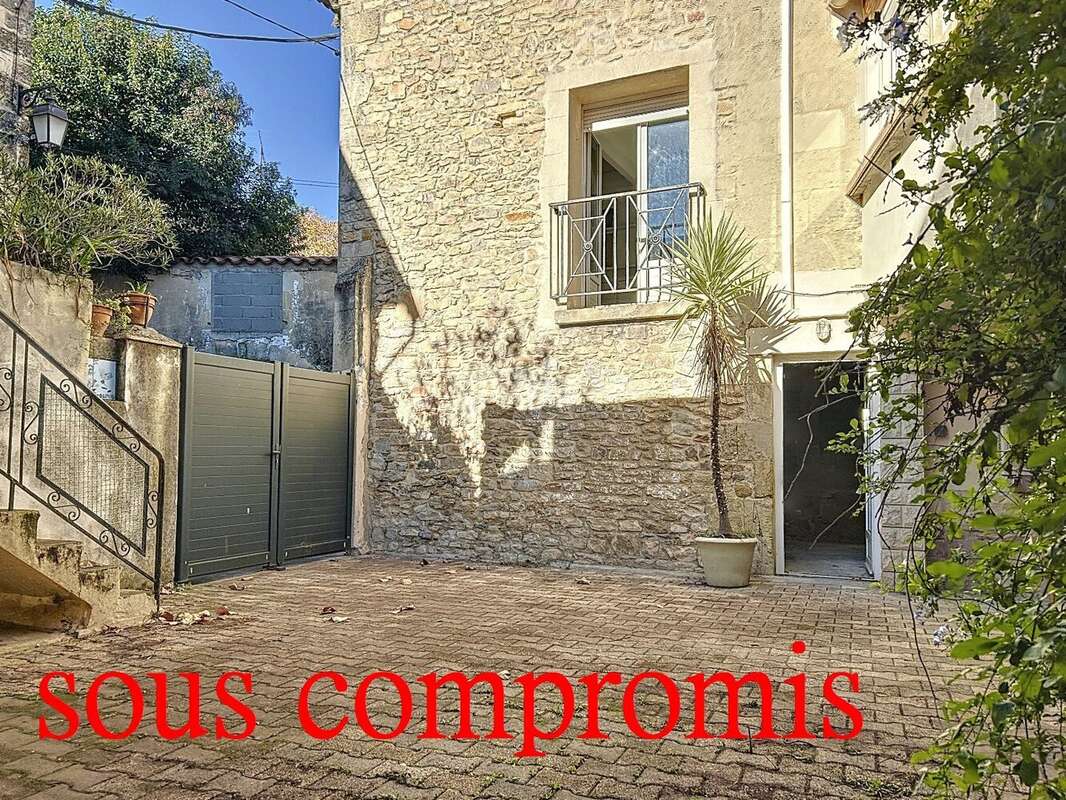 Maison à BERNIS