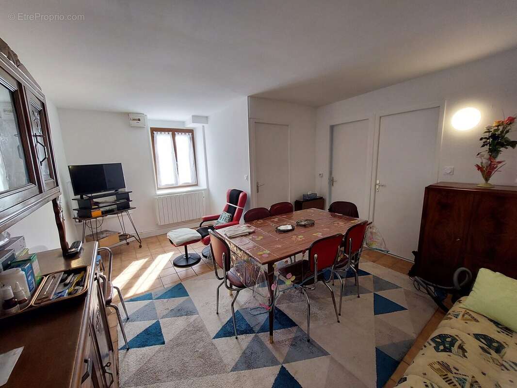 Appartement à SAINT-GERMAIN-DES-FOSSES