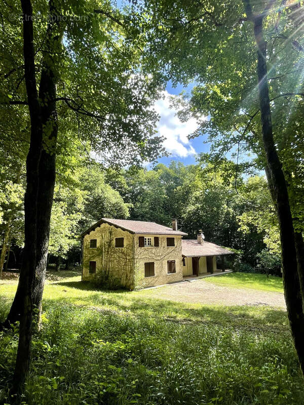 Maison à POMPIGNAC
