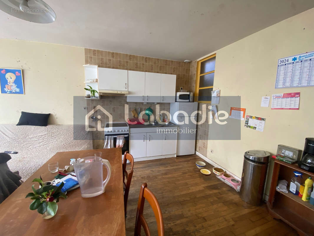 Appartement à SAINT-SEVER-CALVADOS