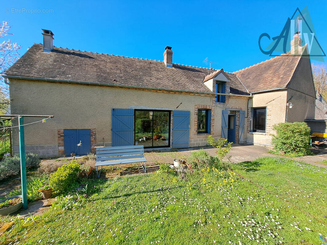 Maison à PONT-SUR-YONNE