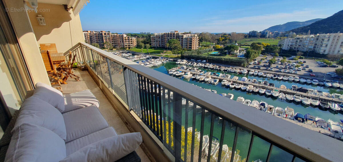 Appartement à MANDELIEU-LA-NAPOULE