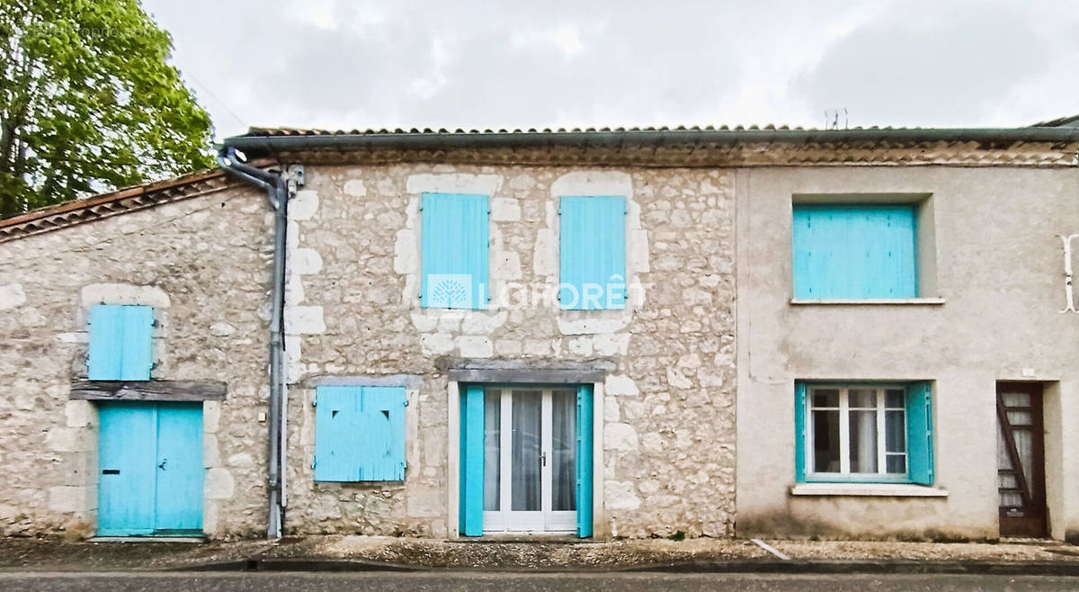 Maison à CASTELSAGRAT