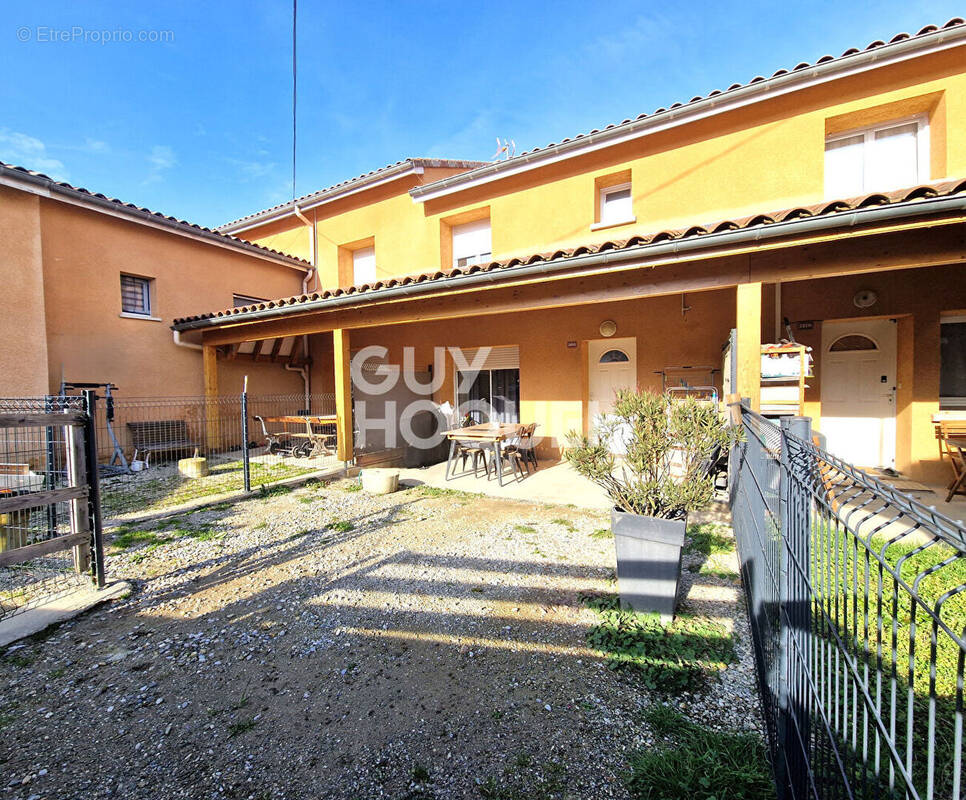Appartement à MERCUROL