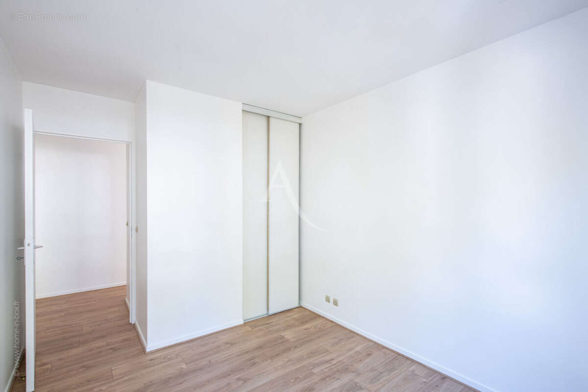 Appartement à SURESNES