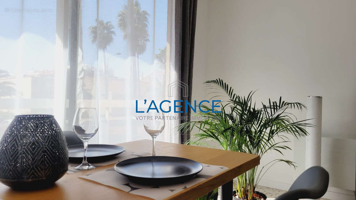 Appartement à HYERES